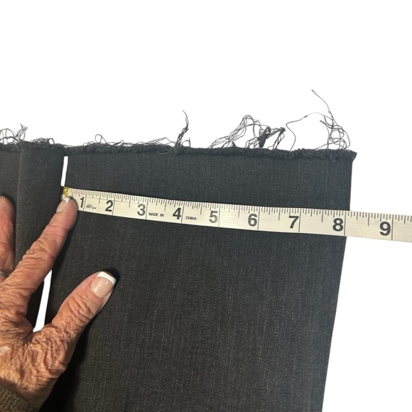 PAIGE Claidine High Rise Crop Distressed Raw Hem Black Denim Jeans Sz 28 - Picture 13 of 15